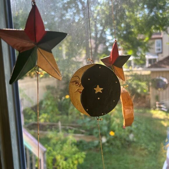 Hand Carved Wooden Star and Moon Ornament Mobile Vintage 90s Indonesia 28.5" - Picture 1 of 16